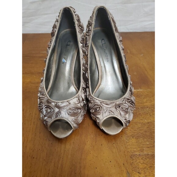 CL By Laundry Women Vanya Floral Roses Peep Toe Beige Gold Heels Size 7.5 - Picture 6 of 7